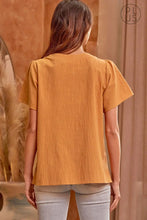 Load image into Gallery viewer, PLUS Short Sleeve Tunic Top
